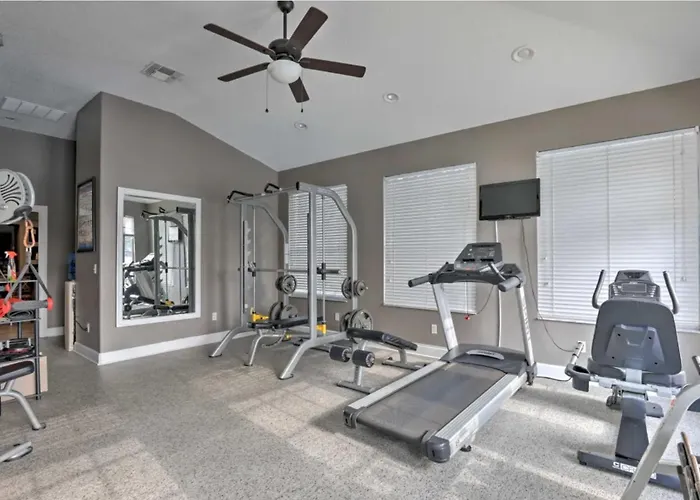 Scuttle Vacation Pool Home Wspa
