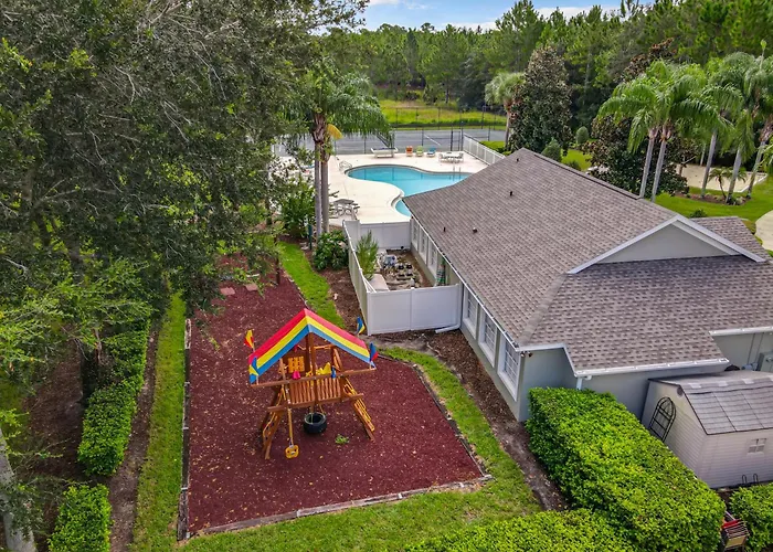 Scuttle Vacation Pool Home Wspa